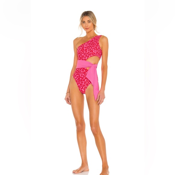 Beach Riot Rae One Piece - Red Leopard - Picture 1 of 9